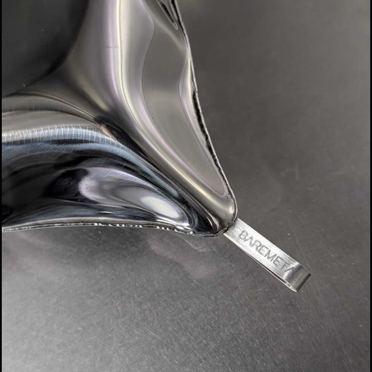 POLISHED INFLATED PILLOW MEDIUM SIZE
